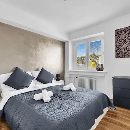 Daire Panorama & Terrace In Center *