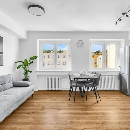 Daire Panorama & Terrace In Center *