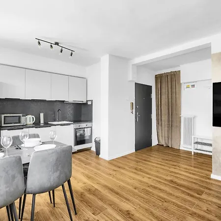 Daire Panorama & Terrace In Center *