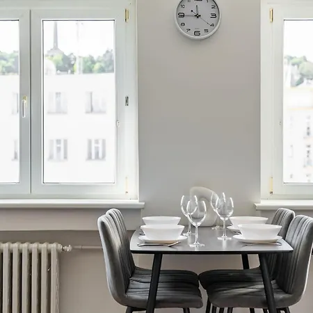 Panorama & Terrace In Center *