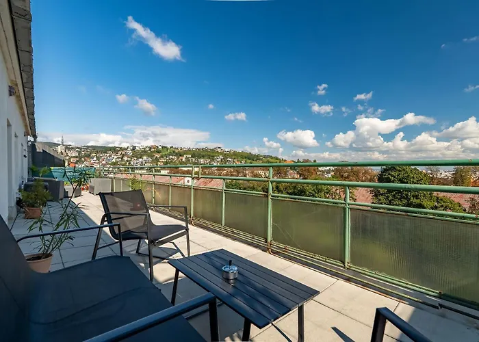 Panorama & Terrace In Center דירה ברטיסלאבה
