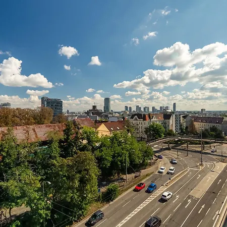 Panorama & Terrace In Center ブラチスラヴァ