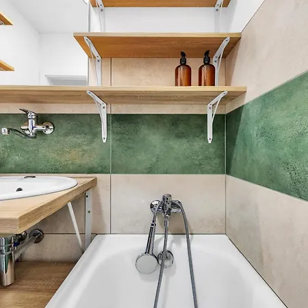 Panorama & Terrace In Center アパート *