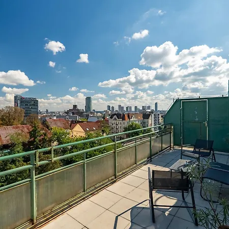 Panorama & Terrace In Center * ブラチスラヴァ